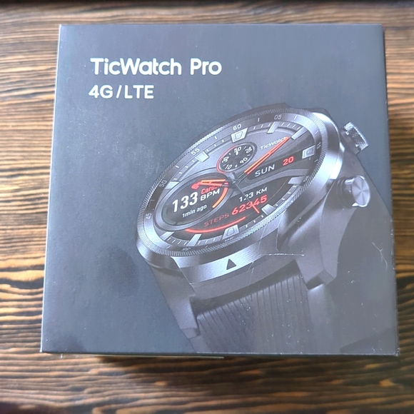 Tic Watch Pro Smartwatch w/ adjustable band - Picture 2 of 16